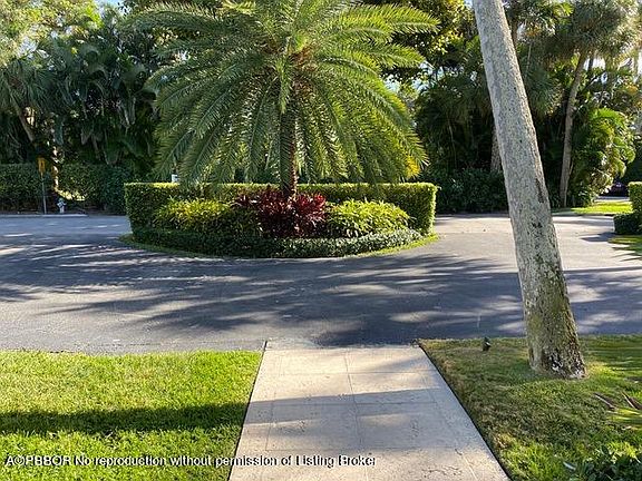 2nd image of 293 El Pueblo Way