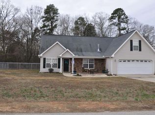 108 Beulah Ln, Fountain Inn, SC 29644