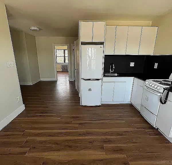 51 Berriman St #3 — Photo 2