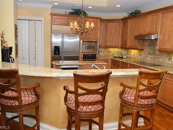 5th image of 4137 Bay Beach Ln #Penthouse 5p3