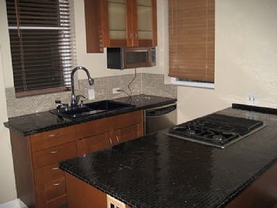 2nd image of 1344 N Artesian Ave #1