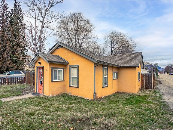 4th image of 2293 Woodlawn St