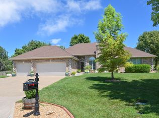3902 S Jewell Ct, Springfield, MO 65807