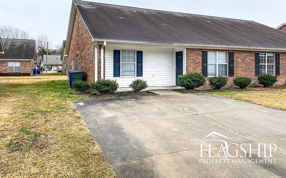 1st image of 3219A Moseley Dr