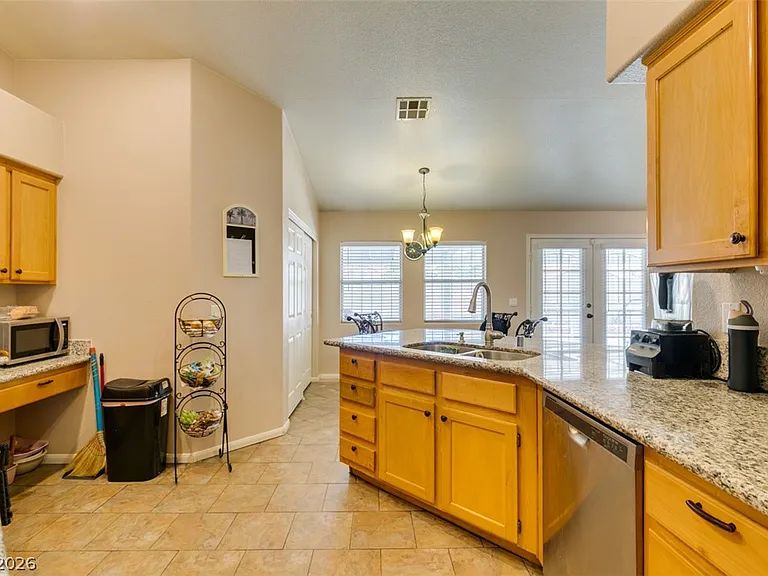 6405 Steamship Ct — Photo 32