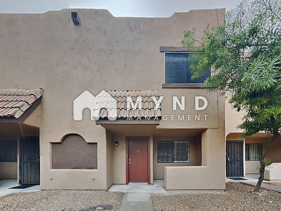 1st image of 1935 W Morten Ave Unit 9