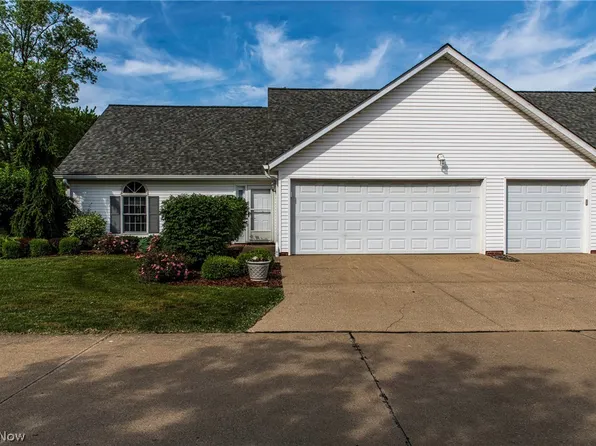 416 Harbor Ridge Ln, Painesville, OH 44077