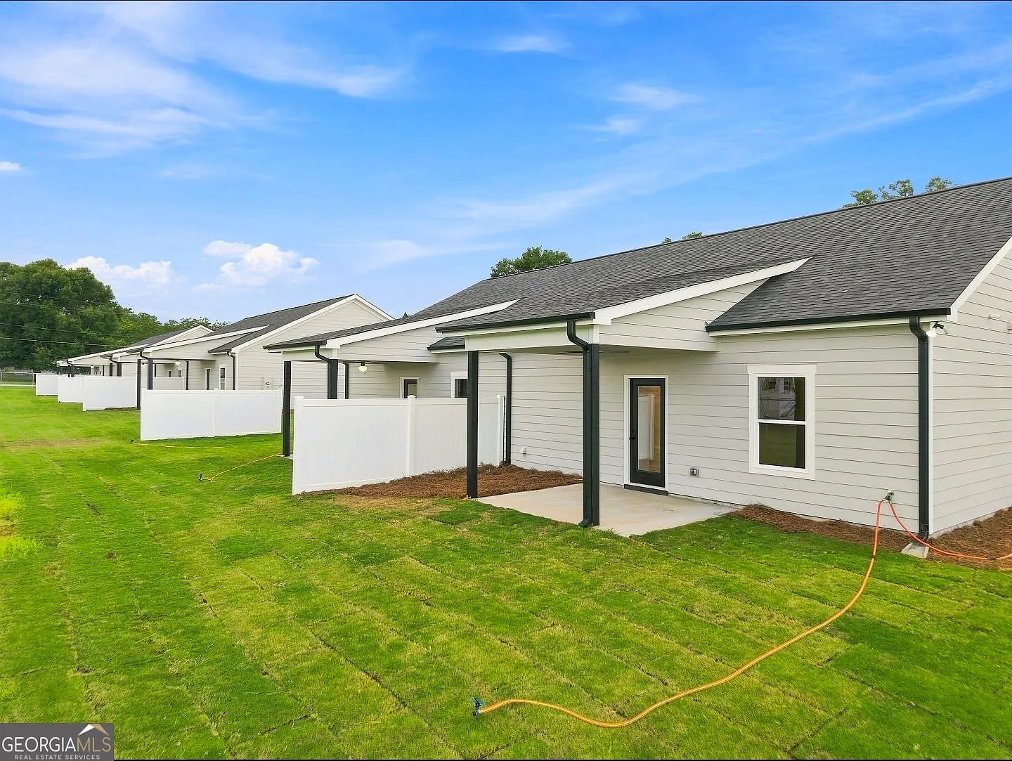 2 bed, 2.0 bath, 1000 sqft, $1,500 — Photo 3