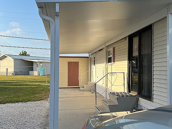 3rd image of 13 Skipjack Dr