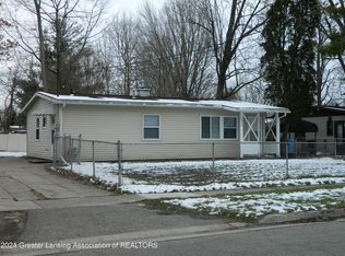 2911 Fielding Dr, Lansing, MI 48911