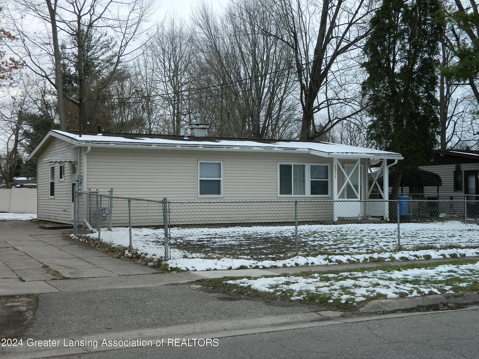 2911 Fielding Dr photo 1