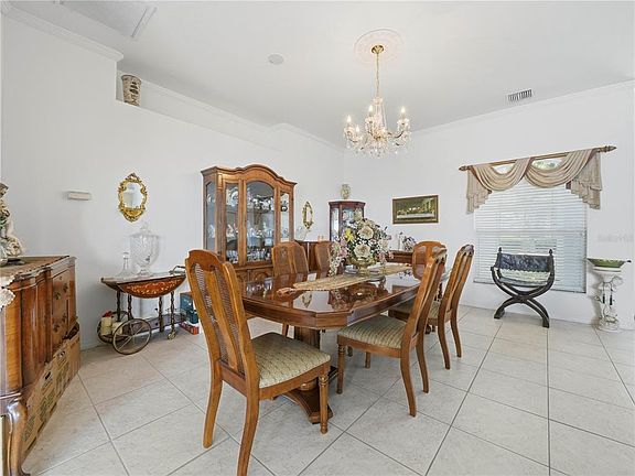 4th image of 118 W JULIANA WAY