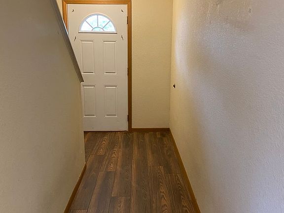 2nd image of 22540 Hollow Oak Ln Unit B