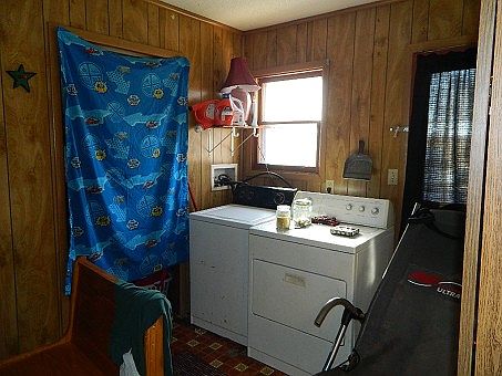 5th image of 906 N Croquet St