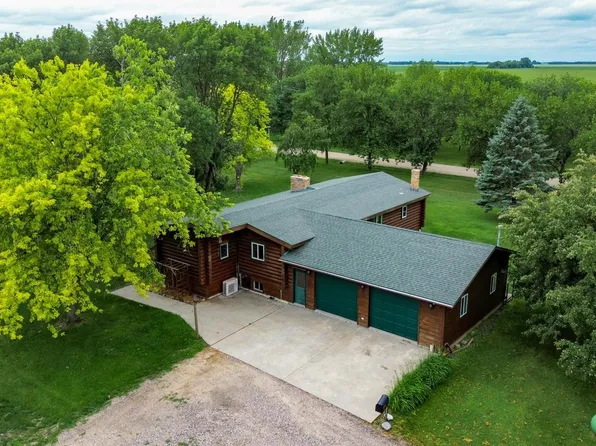 301 3rd Ave S, Borup, MN 56519