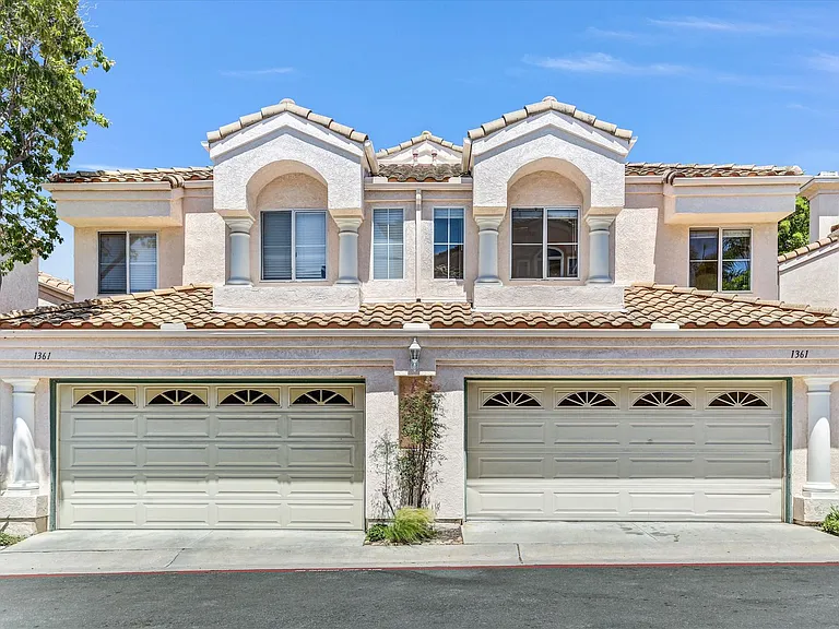 1361 Serena Cir #1 — Photo 2