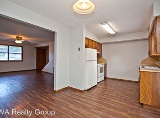 1312 Royal Dr #B, Bentonville, AR 72712