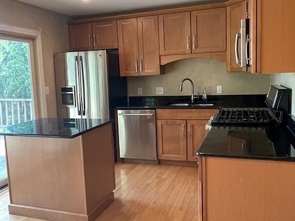 5th image of 13608 W Briarwood Dr