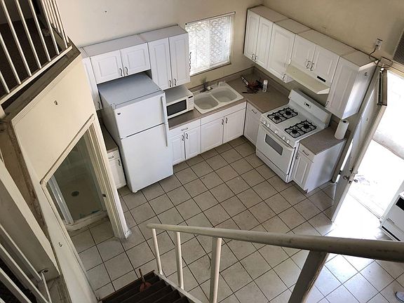 3rd image of 2474 New York Dr #3