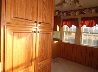 460 Greenup Ave, Raceland, KY 41169