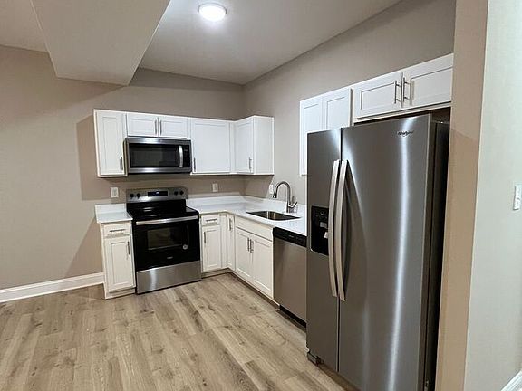 4th image of 3385 Polly Dr Unit 6