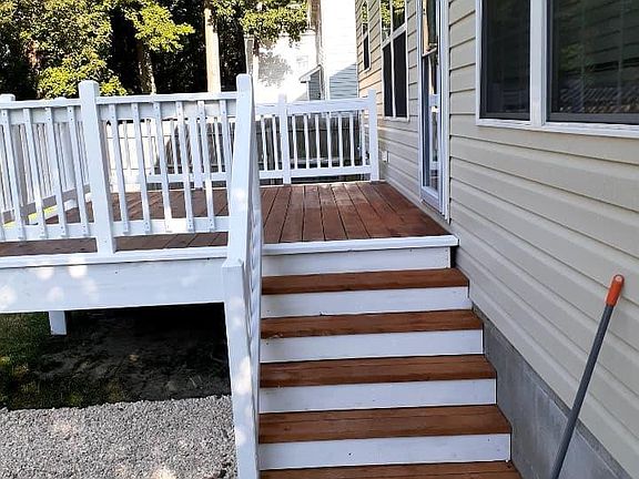 4th image of 1010 Avenue H