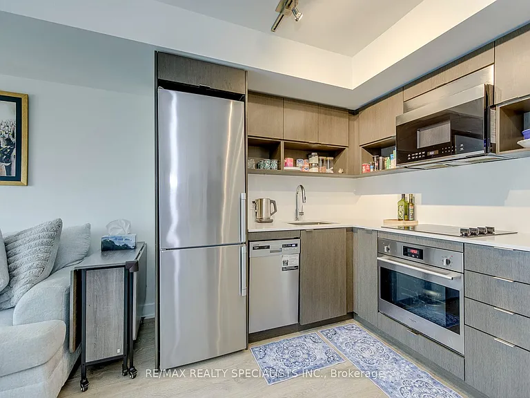 9 Mabelle Ave #2621 — Photo 12
