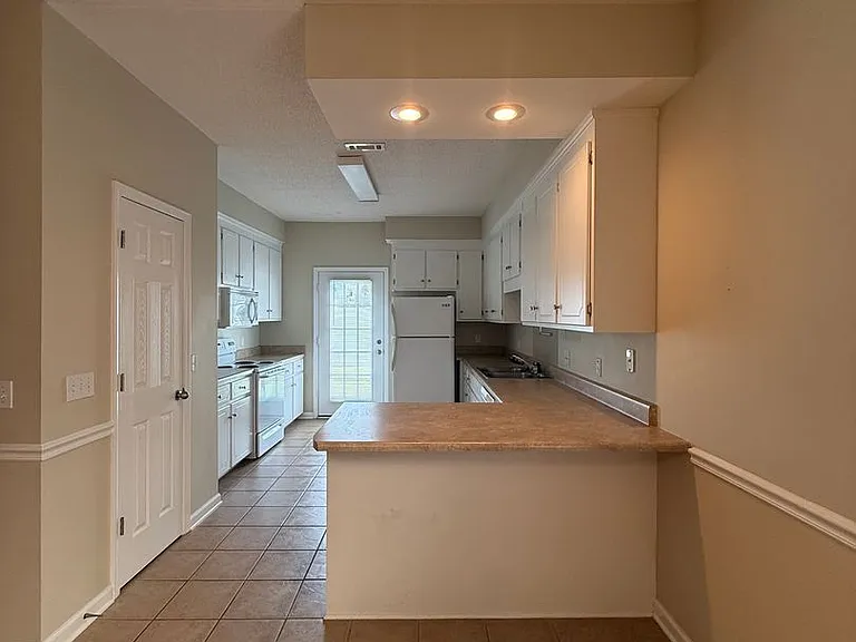 234 Wakefield Way — Photo 6