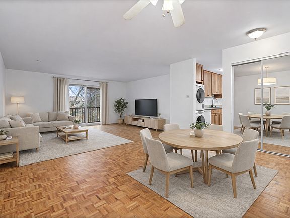 2nd image of 930 Beau Dr Unit 312