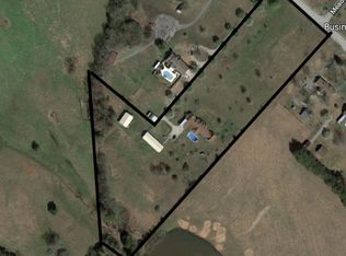 191 Sulphur Springs Rd, Shelbyville, TN 37160