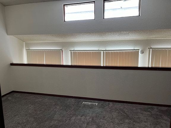 3rd image of 520 Carr Dr
