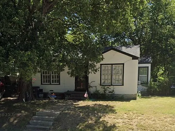 3256 Ray Simon Dr, Fort Worth, TX 76106