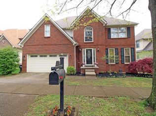 717 Mill Ridge Rd, Lexington, KY 40514