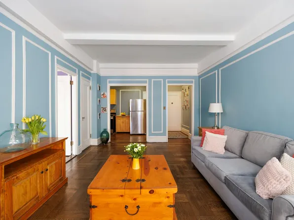 269 West 72nd Street image 2 of 7