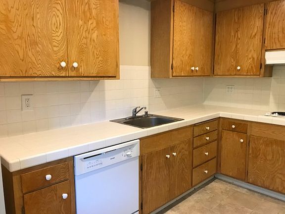2nd image of 2157 Donald Dr #8