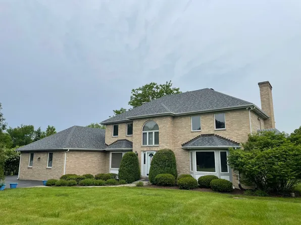 3 Rutgers Ct, Hawthorn Woods, IL 60047