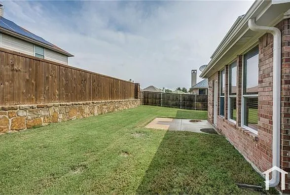 2809 Snowy Owl Dr — Photo 29