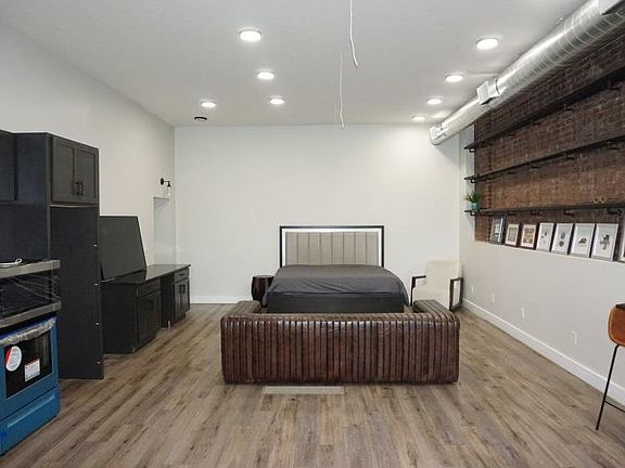 3rd image of 5906 Denison Ave #5906