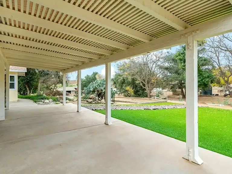 38970 Yuma Ln — Photo 8