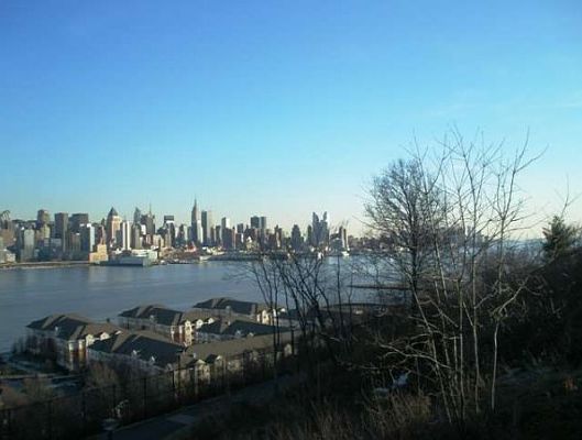 Corner unit with NYC views
