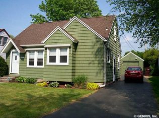 1046 Bennington Dr, Rochester, NY 14616