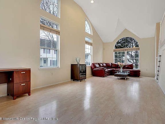 2nd image of 121 Golf View Blvd #21