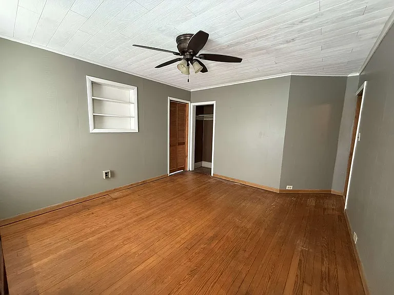 1507 Moore St — Photo 10