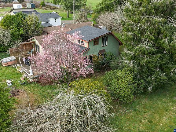 2nd image of 1377 Moonshine Park Rd