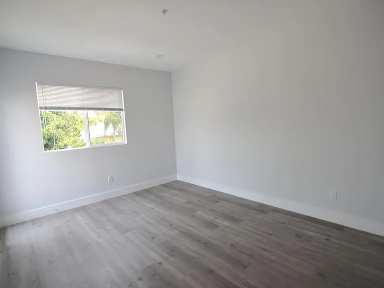 1199 Browning Blvd — Photo 11