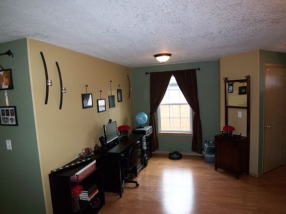 Office/Formal Dining