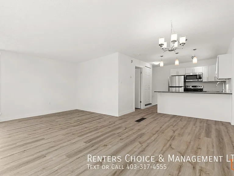 2801 Dunmore Rd SE #2 — Photo 3