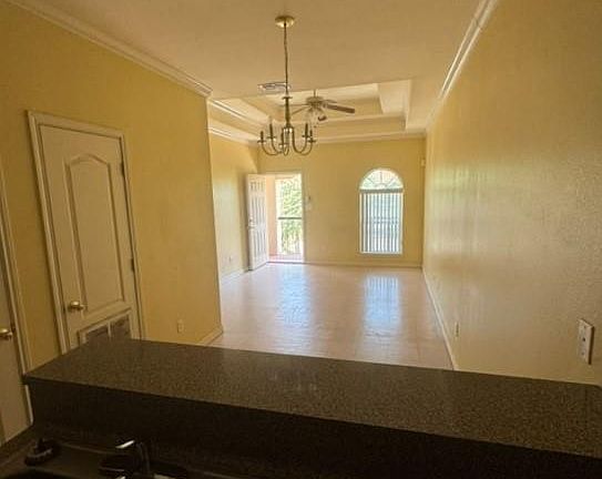 4th image of 609 Buena Vista Dr APT 5