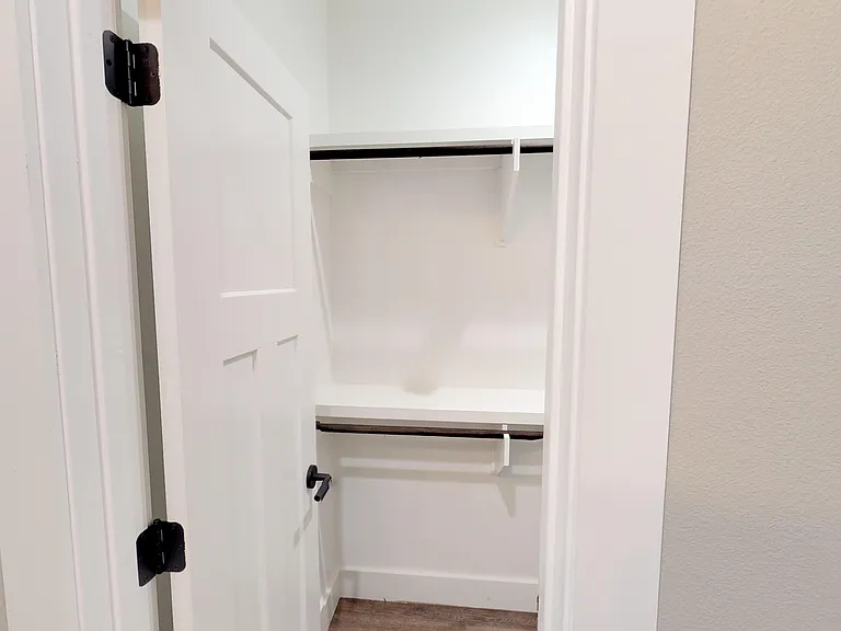 311 Craddock Ave #102 — Photo 13