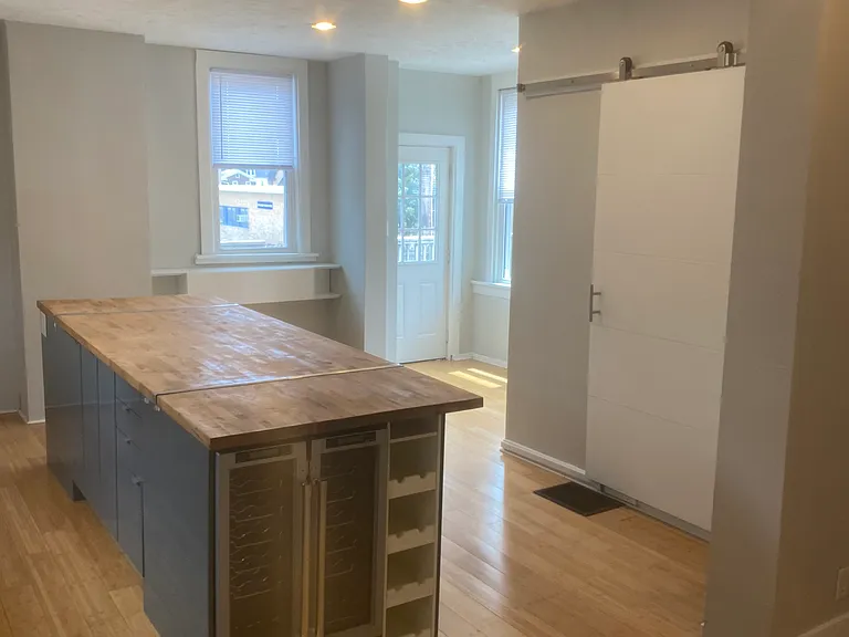 211 Sterling St — Photo 7